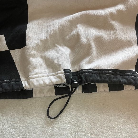 Adidas Cropped Graphic Lightweight Sweatshirt Black and White SZ Small - Picture 5 of 5